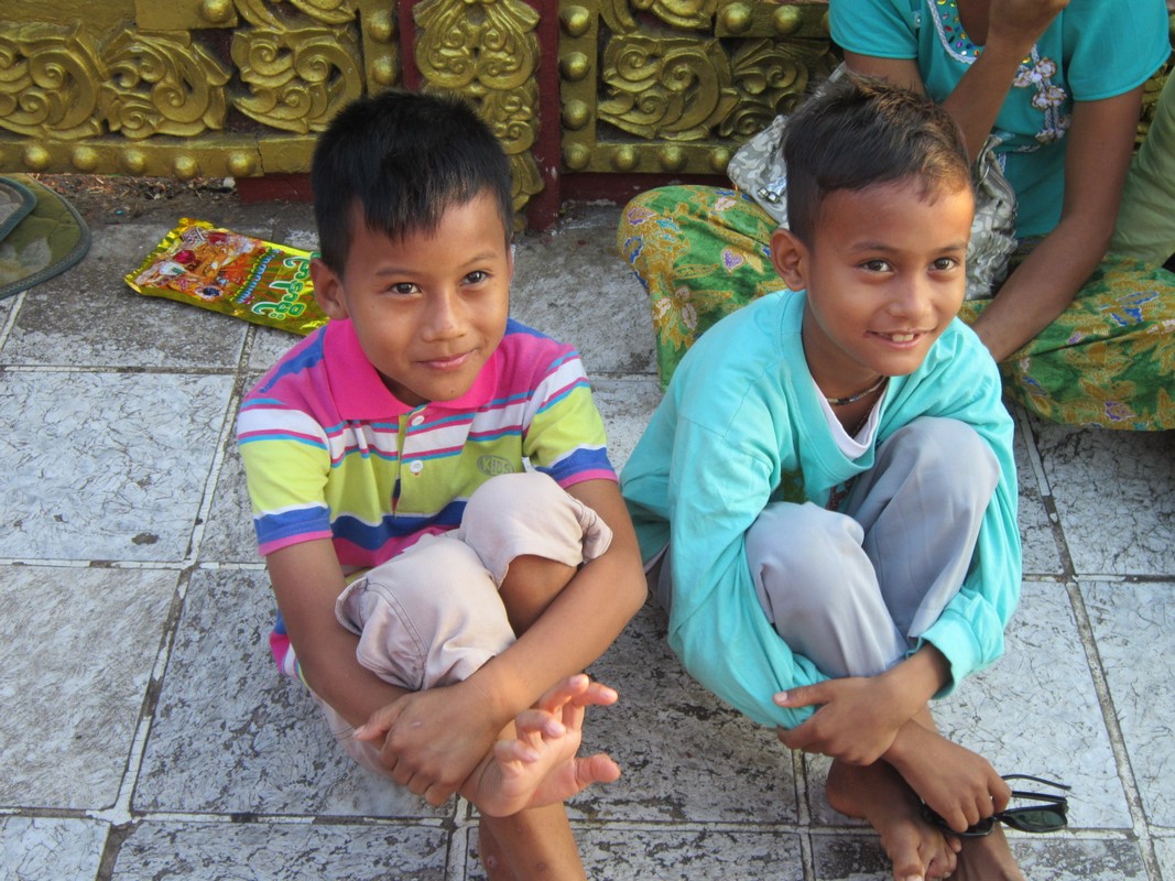 Super cute kids at the Golden Rock