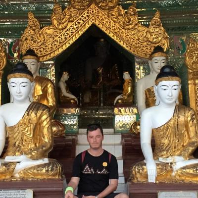 Shwedagon Pagoda and Buddha Alex